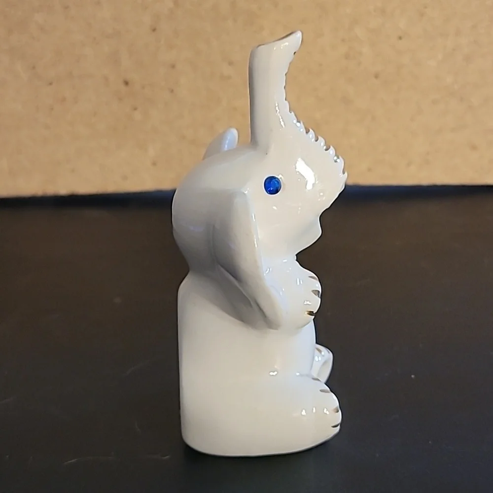 Vintage Elephant Ring Holder